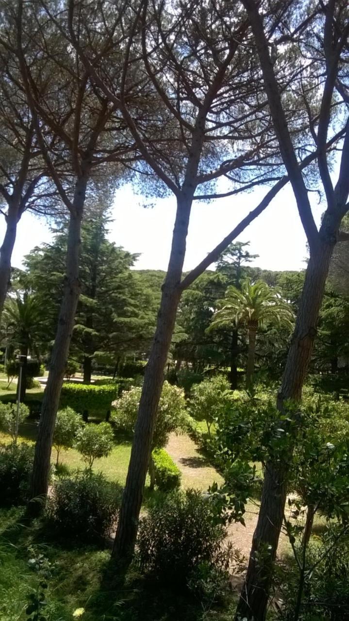 A 20 Mt Dal Mare Con Ombrellone E Sdraio In Spiaggia 카스티글리온셀로 외부 사진