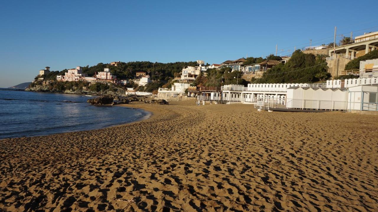 A 20 Mt Dal Mare Con Ombrellone E Sdraio In Spiaggia 카스티글리온셀로 외부 사진